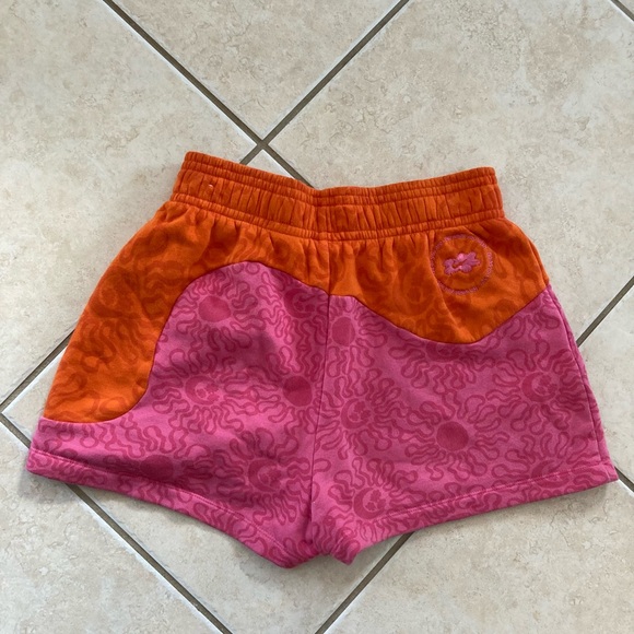 Women’s Nike Shorts Size Medium Pink & Orange (O-) - Picture 3 of 5